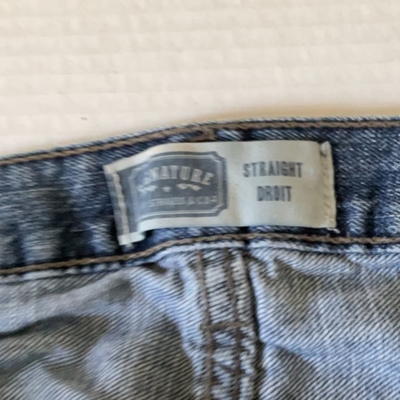 Signature by Levi Strauss Relaxed Blue Jeans with Classic Style - Picture 10 of 10